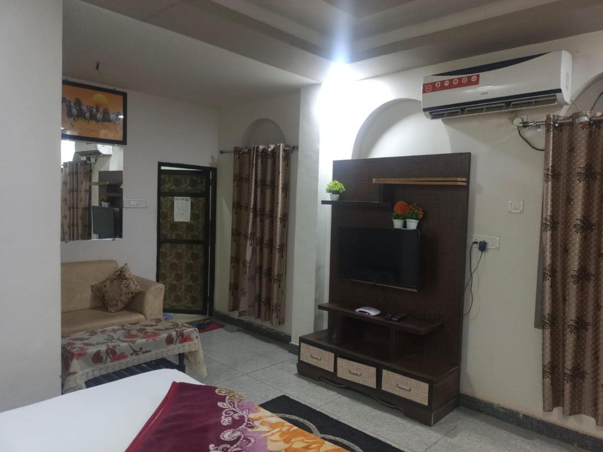 Hotel Royal Churu Exterior photo